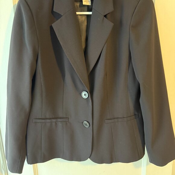 Covington Petite Blazer - Picture 2 of 5